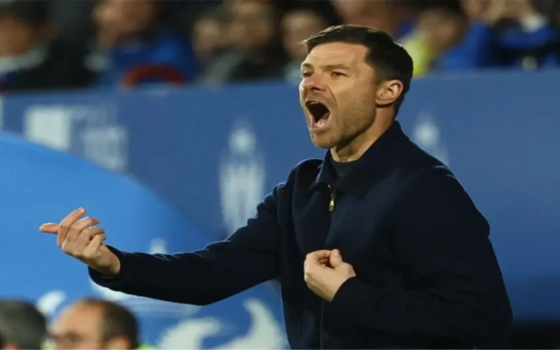 بعد الفوز على تالافيرا.. ريال مدريد يحدد مصير ألونسو